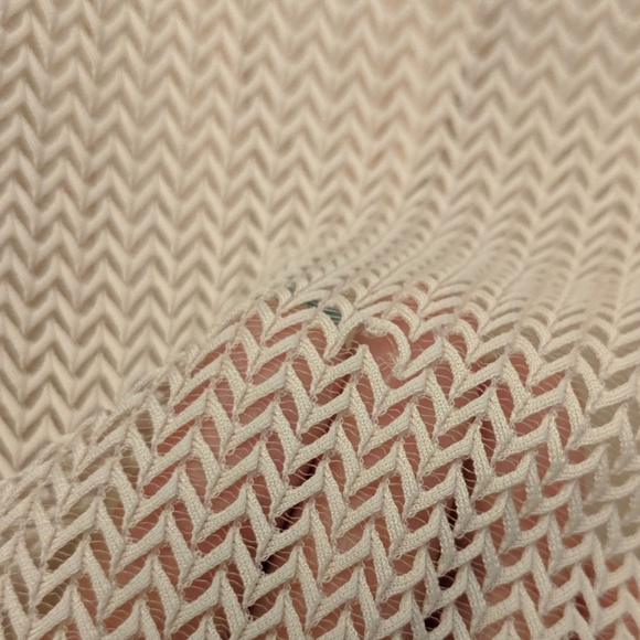 Cream colored shell - Picture 5 of 6